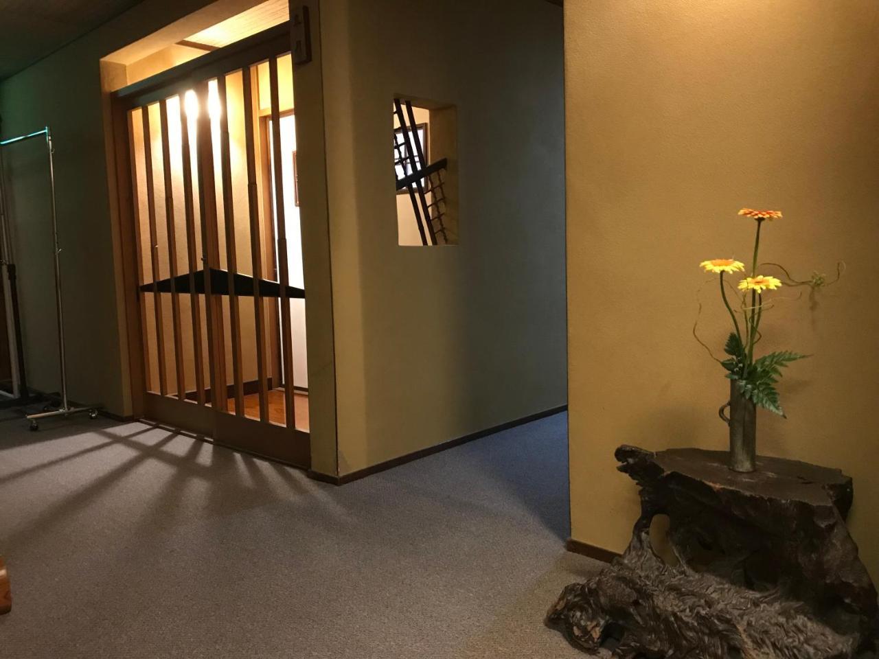 Katsuzakikan Tsubata Exteriör bild